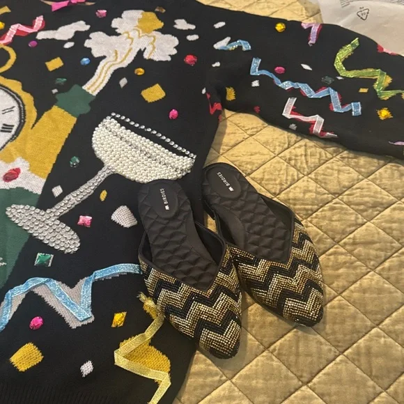 QUEEN OF SPARKLES  Colorful HOLIDAY Sweater - Picture 8 of 8